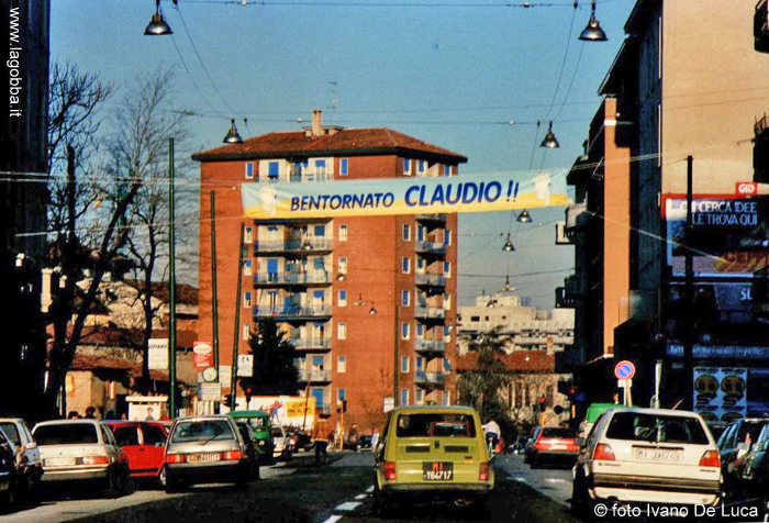 Striscione di bentornato esposto nel 1988 in via Padova, al ritorno di Terruzzi dalla Parigi-Dakar